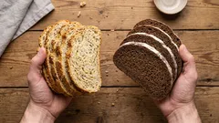 Kumpi on terveellisempää – ruisleipä vai täysjyväleipä? Ravitsemusterapeuttien lopullinen vastaus