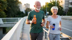 60-vuotiaana 40-vuotiaat kadehtivat sinua – tämä harjoitus sopii erinomaisesti eläkeläisille