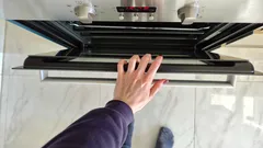 Miksi kokeneet kotikokit pitävät uunin luukkua auki ruoanlaiton jälkeen: niksi säästämiseen