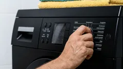 Asiantuntija nimesi edullisimman pesuohjelman – jonka avulla laskut pienenevät tuntuvasti