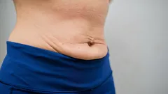 Litteä vatsa alkaa sisältäpäin: valmentaja nimesi 3 harjoitusta vatsapoimuja vastaan