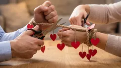 Kriisit parisuhteessa: paeta vai selviytyä? Psykologi vastaa