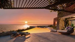 15 000 euroa ilmaiseksi muuttoon Espanjaan: miten saat talon meren rannalta?